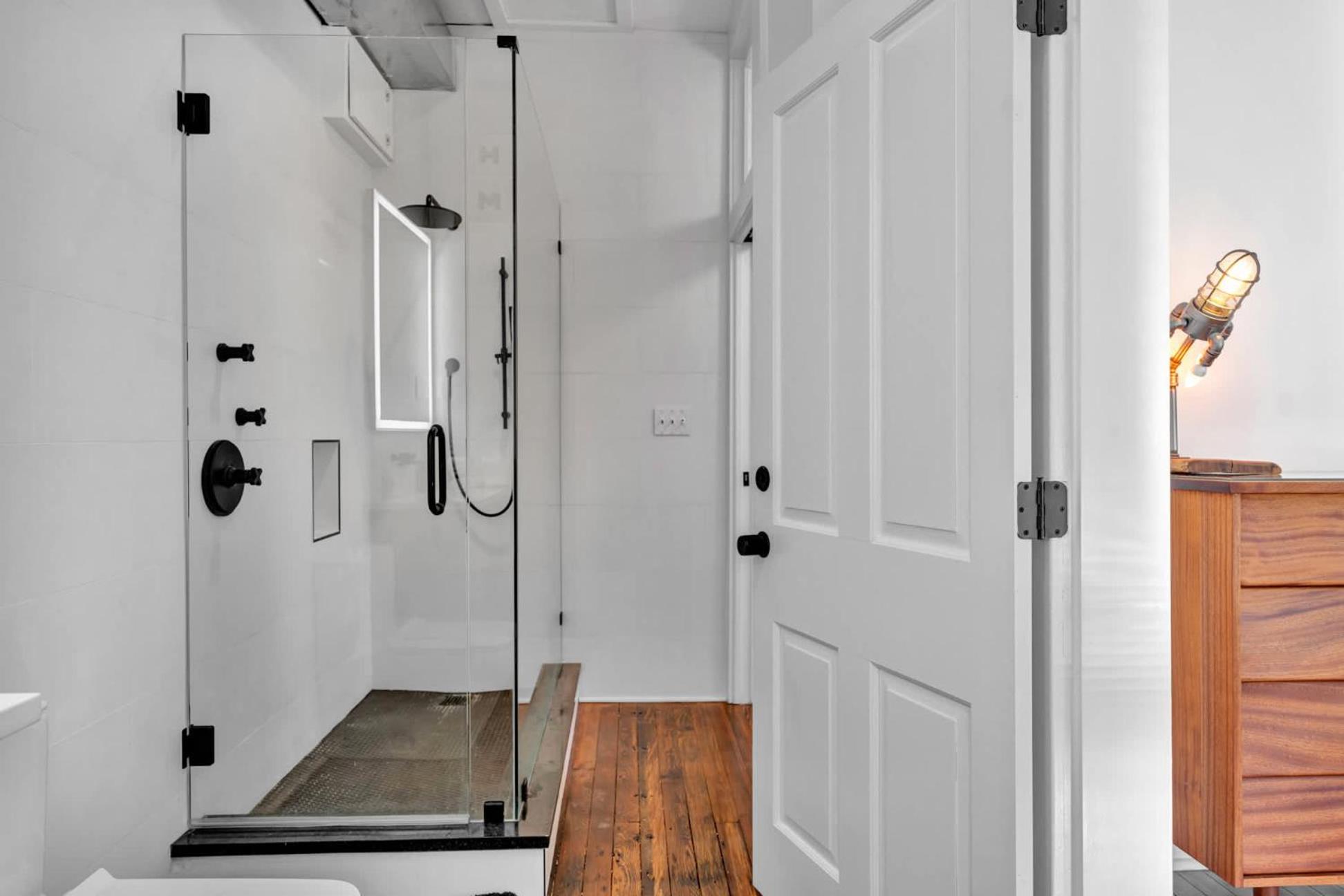 Charming Steps From Spots Apartment